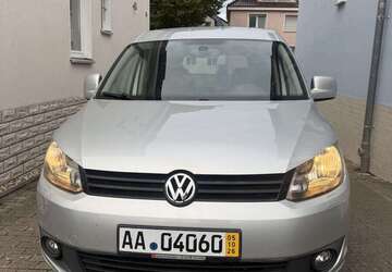 VW Caddy 196.500 km 10.300 &euro; dortmund 44149