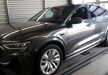 Audi e-tron 58.003 km 40.690 &euro; Hagen 58091
