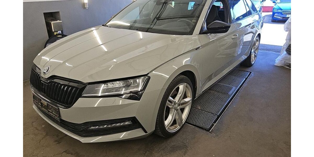 Skoda Superb 84.216 km 30.550 &euro; Hagen 58091