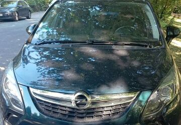 Opel Zafira Tourer 132.600 km 8.600 &euro; Wuppertal 42119