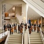 »Dancing around the planet« Die 12 Cellisten der Berliner Philharmoniker