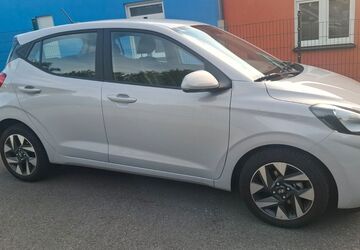 Hyundai i10 5.700 km 14.500 &euro; wuppertal 42277