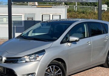 Toyota Verso 118.223 km 7.500 &euro; Menden (Sauerland) 58706
