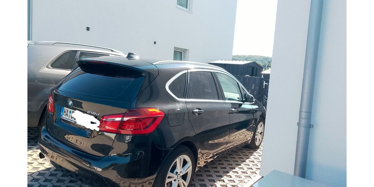 BMW 218 Active Tourer 182.000 km 8.500 &euro; HAGEN 58099