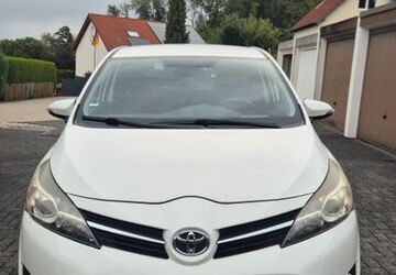 Toyota Verso 150.000 km 10.500 &euro; Hemer 58675